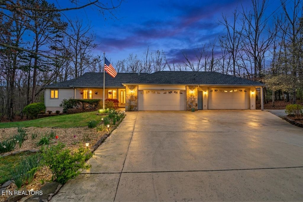 Photo of 110 Bradford Lane, Crossville, TN 38558 (MLS # 1335598)