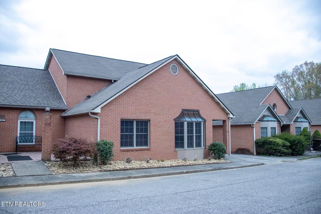 Photo of 1121 Fairgrounds Court, Kingston, TN 37763 (MLS # 1333954)