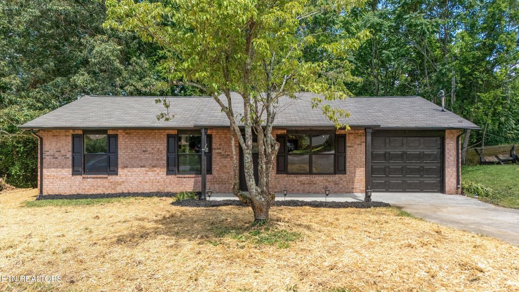 Photo of 2925 Bethel Place, Powell, TN 37849 (MLS # 1308317)