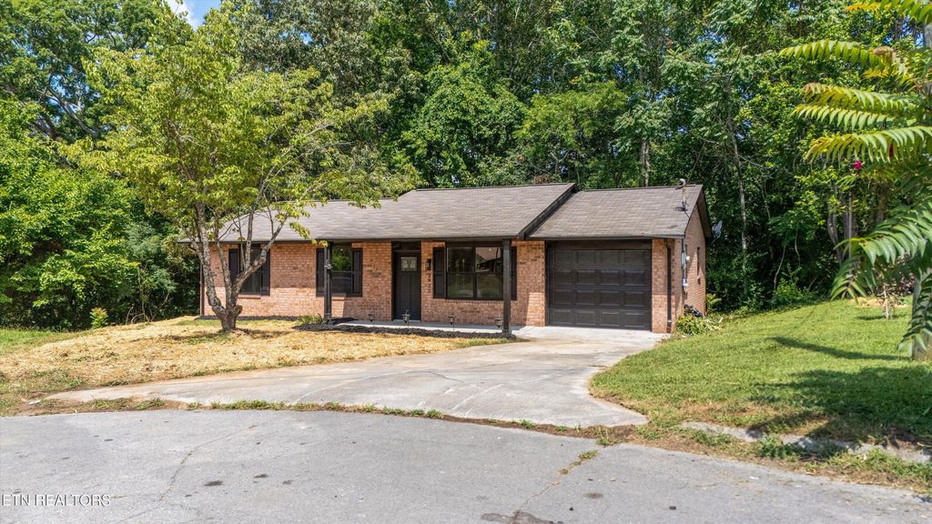 Photo of 2925 Bethel Place, Powell, TN 37849 (MLS # 1308317)