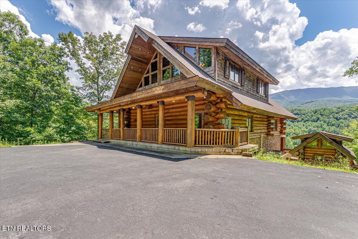 213 Matterhorn Drive