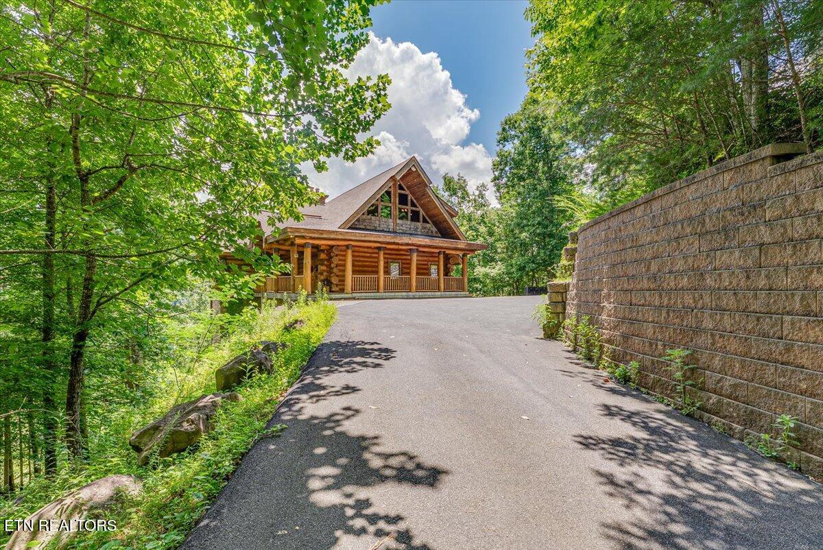 213 Matterhorn Drive