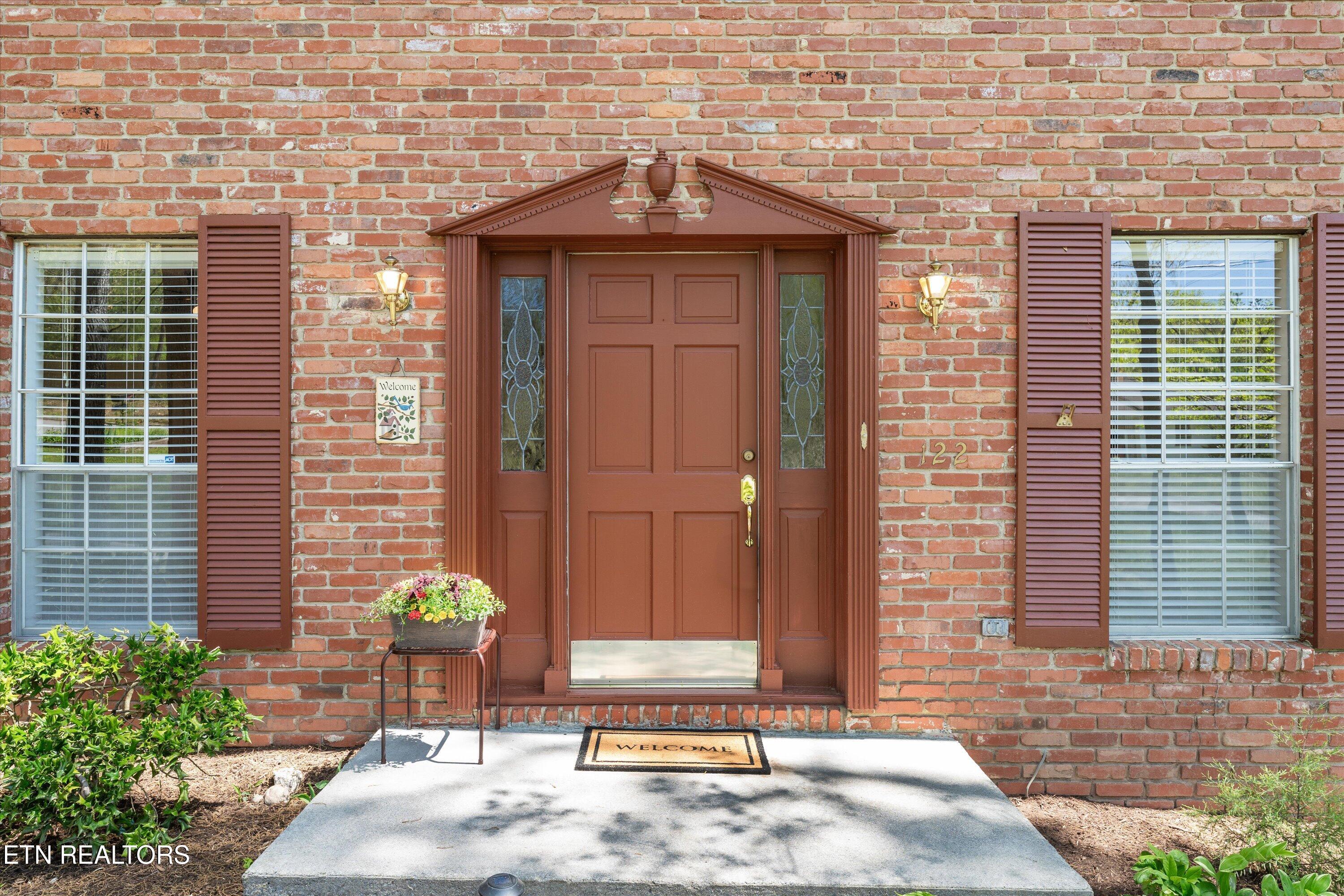 122 Newport Drive