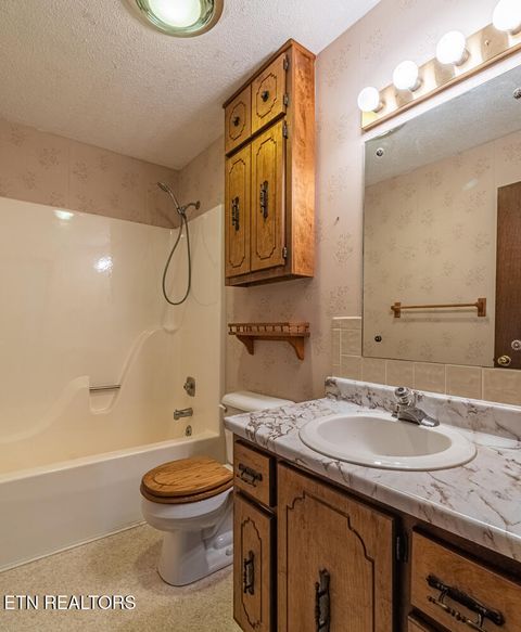 Tiny photo for 810 Highland Drive #103, Knoxville, TN 37912 (MLS # 1329830)