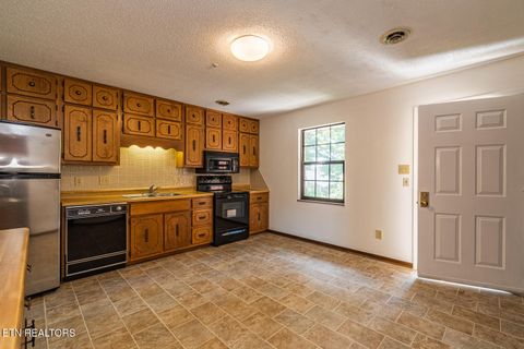 Tiny photo for 810 Highland Drive #103, Knoxville, TN 37912 (MLS # 1329830)