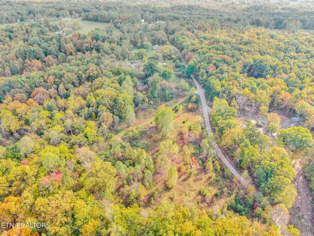 Photo of 202 Sells Cemetery Rd, Wilder, TN 38589 (MLS # 1319271)