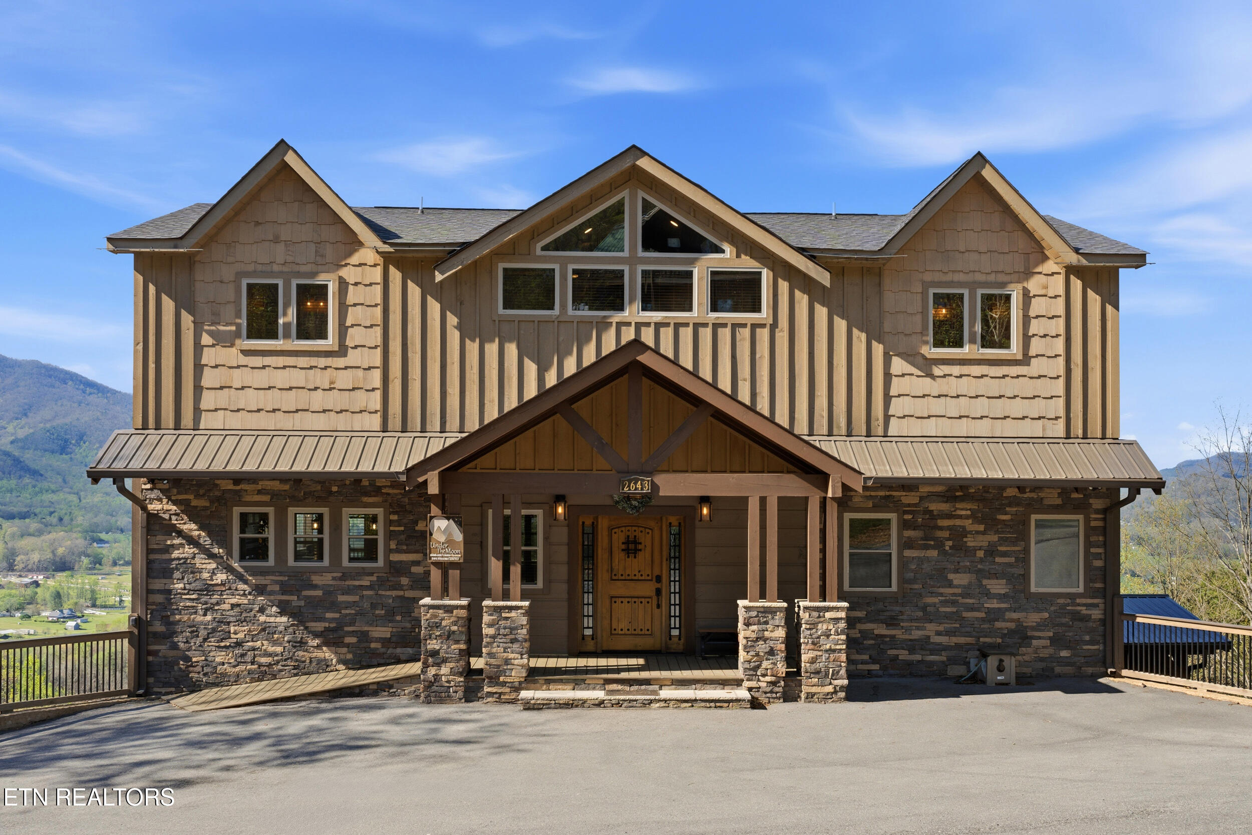 2643 Dogwood Ridge Way