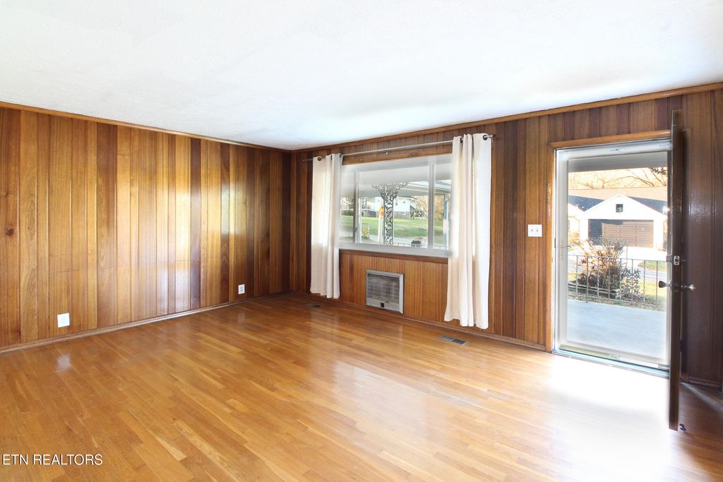 Photo of 4308 Lonas Drive, Knoxville, TN 37909 (MLS # 1327678)