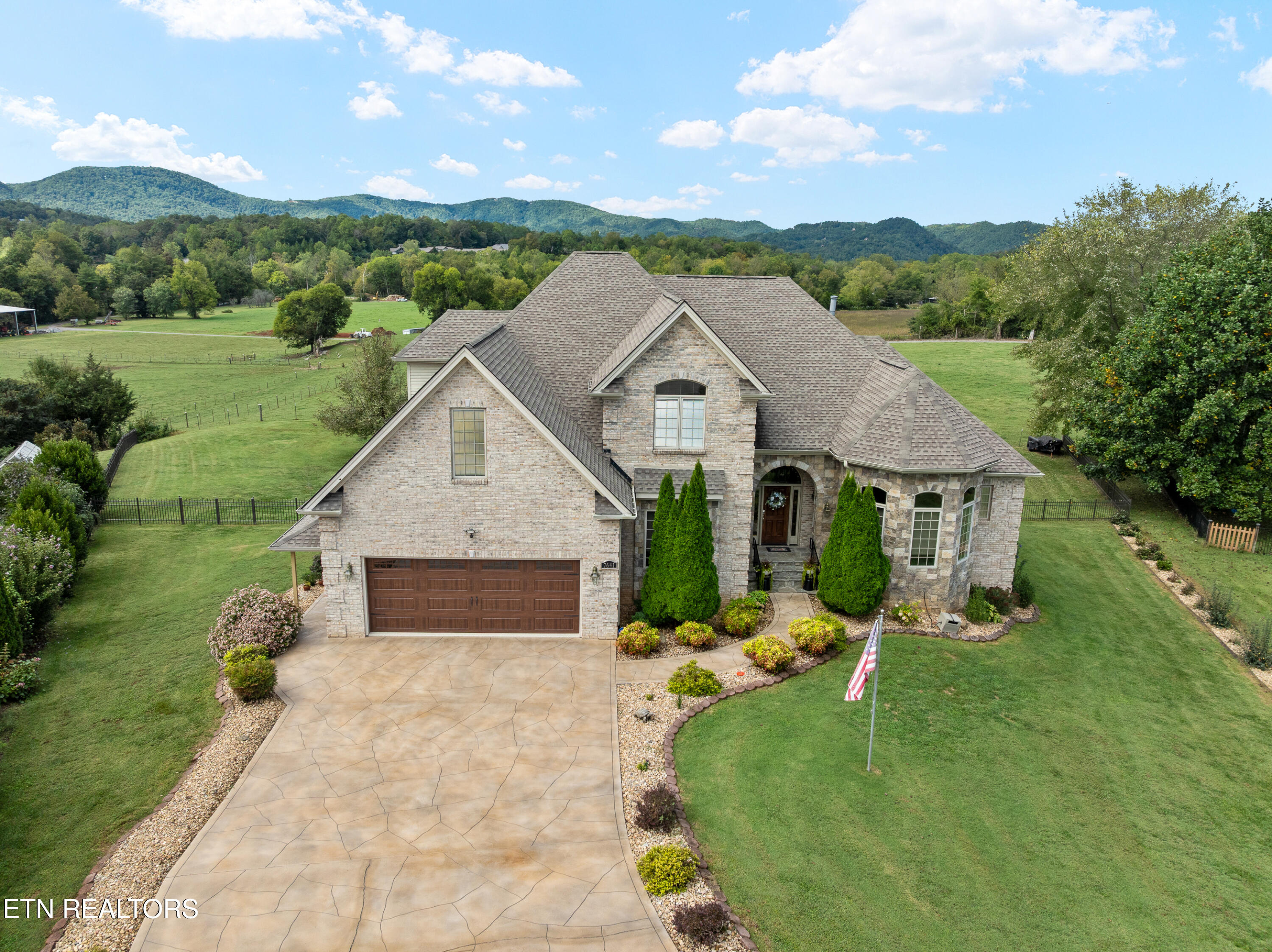 7641 Powderhorn Tr