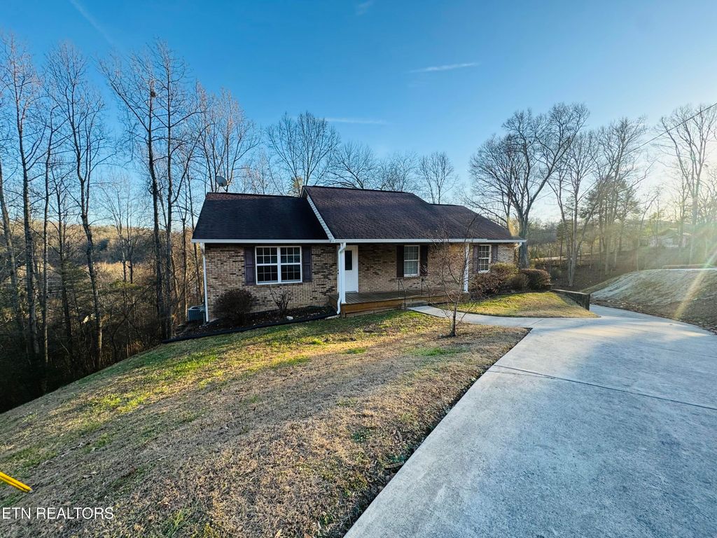 Photo of 108 Stem Lane, Clinton, TN 37716 (MLS # 1324694)