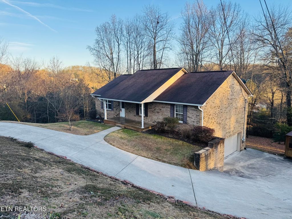 Photo of 108 Stem Lane, Clinton, TN 37716 (MLS # 1324694)