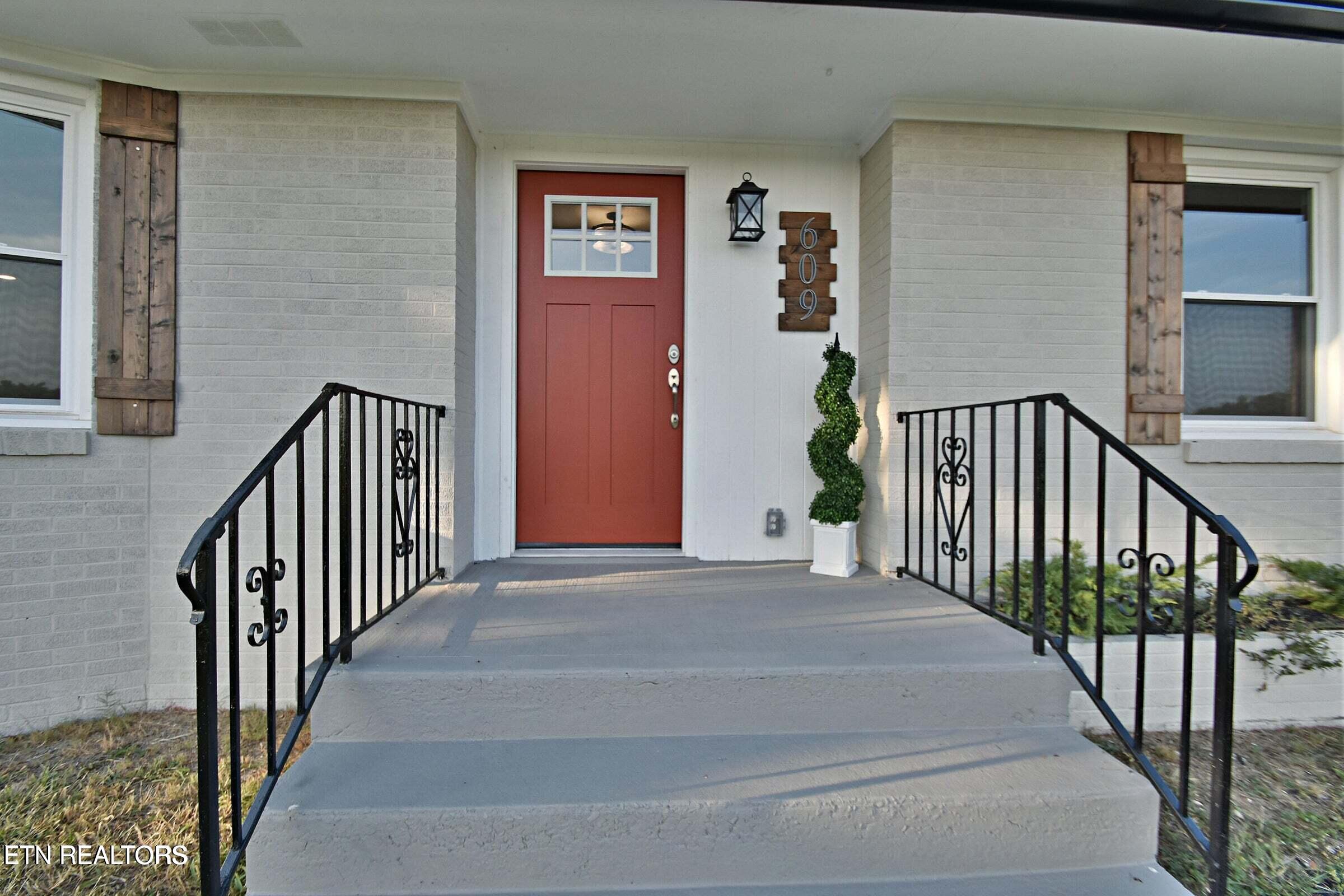 629&609 Nance Ferry Rd