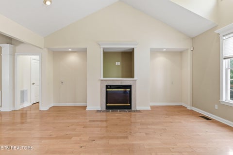 Tiny photo for 135 W Northberry St, Oak Ridge, TN 37830 (MLS # 1350205)