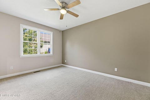 Tiny photo for 135 W Northberry St, Oak Ridge, TN 37830 (MLS # 1350205)