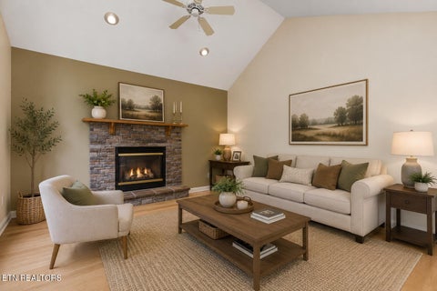 Tiny photo for 135 W Northberry St, Oak Ridge, TN 37830 (MLS # 1350205)