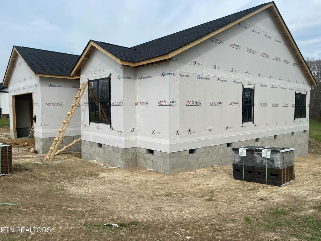 Photo of 5815 Caldwell Rd, Loudon, TN 37774 (MLS # 1327420)