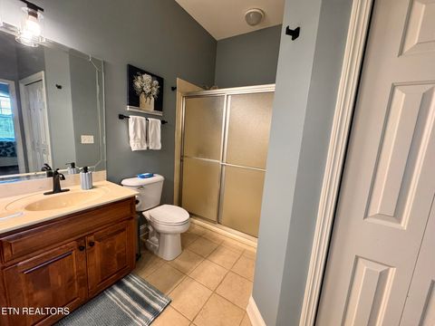 Tiny photo for 535304 Rarity Bay Pkwy #304D, Vonore, TN 37885 (MLS # 1335334)