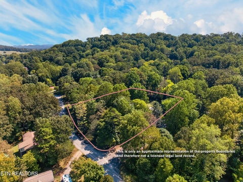 Tiny photo for 4434 Oakhurst Drive, Louisville, TN 37777 (MLS # 1355750)