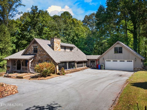 Photo of 4434 Oakhurst Drive, Louisville, TN 37777 (MLS # 1355750)
