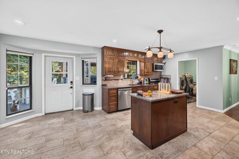 Tiny photo for 4434 Oakhurst Drive, Louisville, TN 37777 (MLS # 1355750)