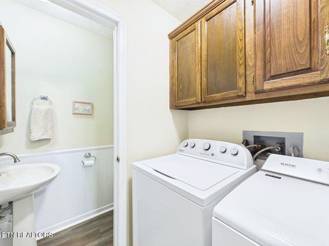Tiny photo for 128 County Road 101, Riceville, TN 37370 (MLS # 1341354)