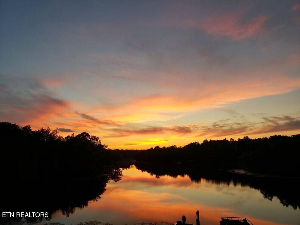 Photo of 130 Mena Lane, Crossville, TN 38572 (MLS # 1308564)