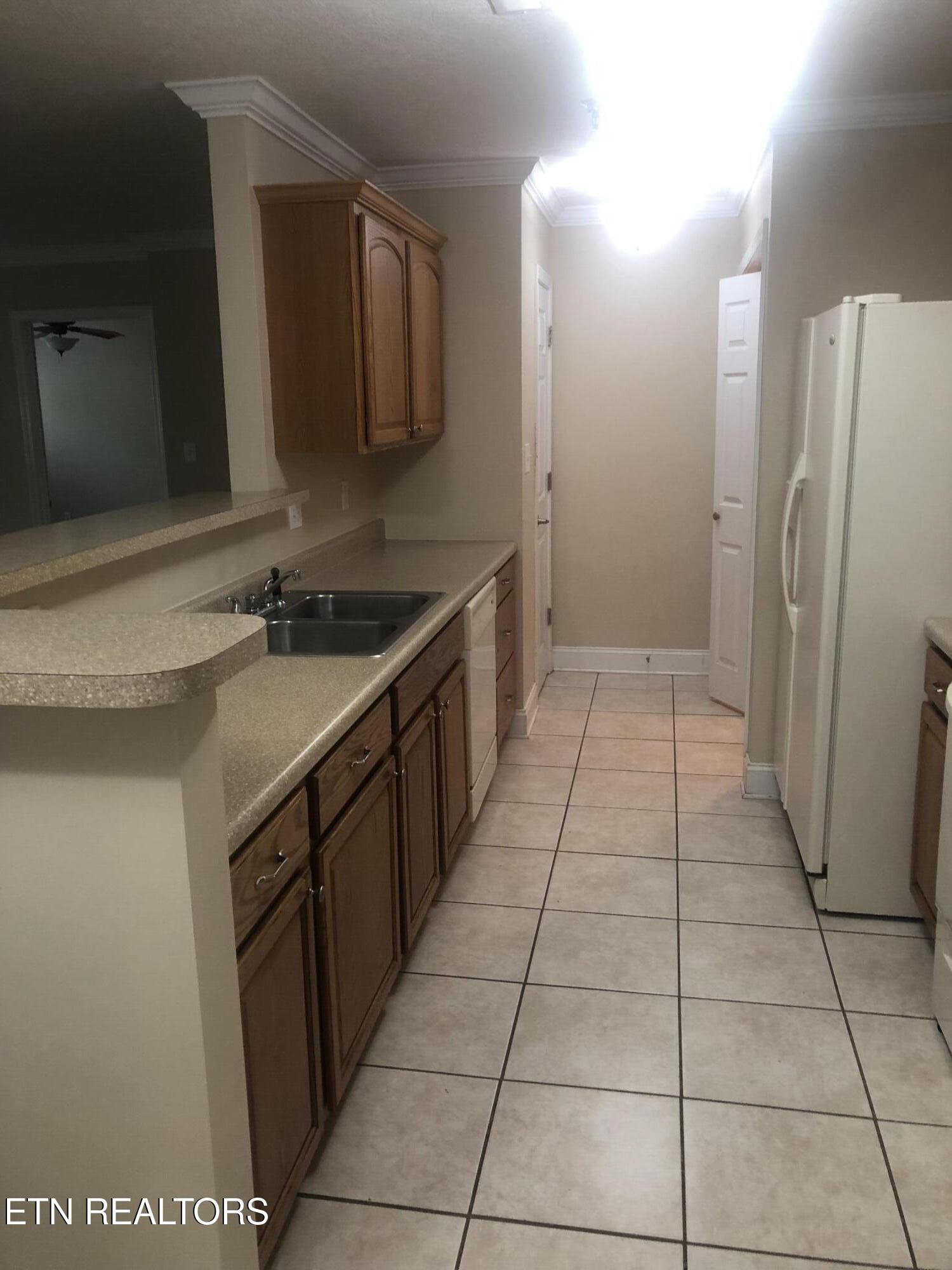 13 Ridgeway Rd 2-G