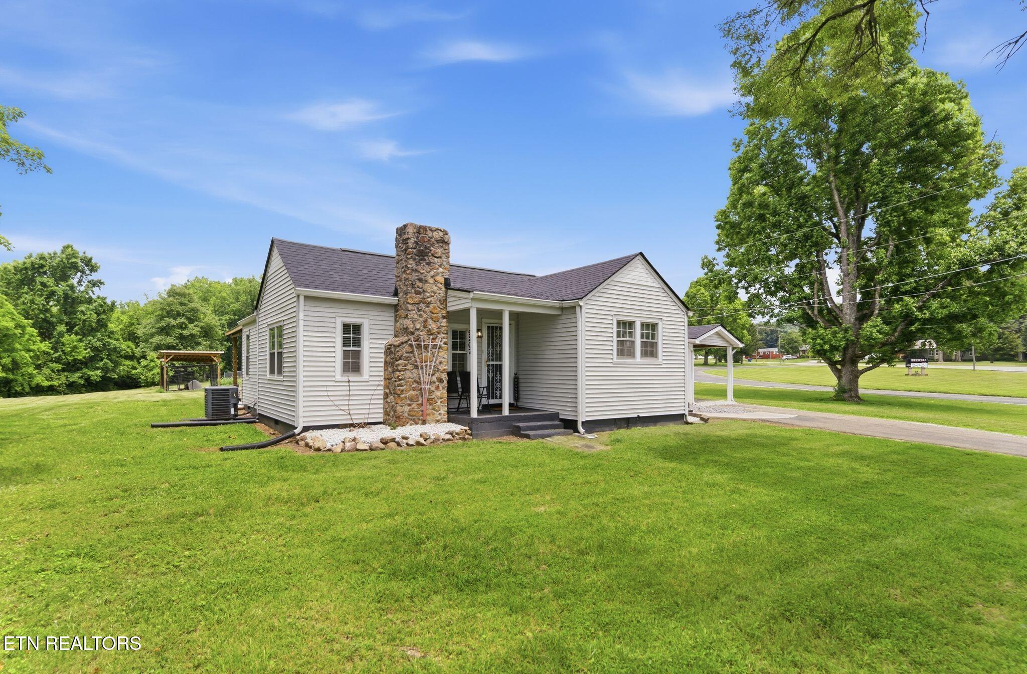 9207 Strawberry Plains Pike