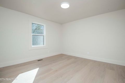 Tiny photo for 6223 Babelay Rd, Knoxville, TN 37924 (MLS # 1324701)