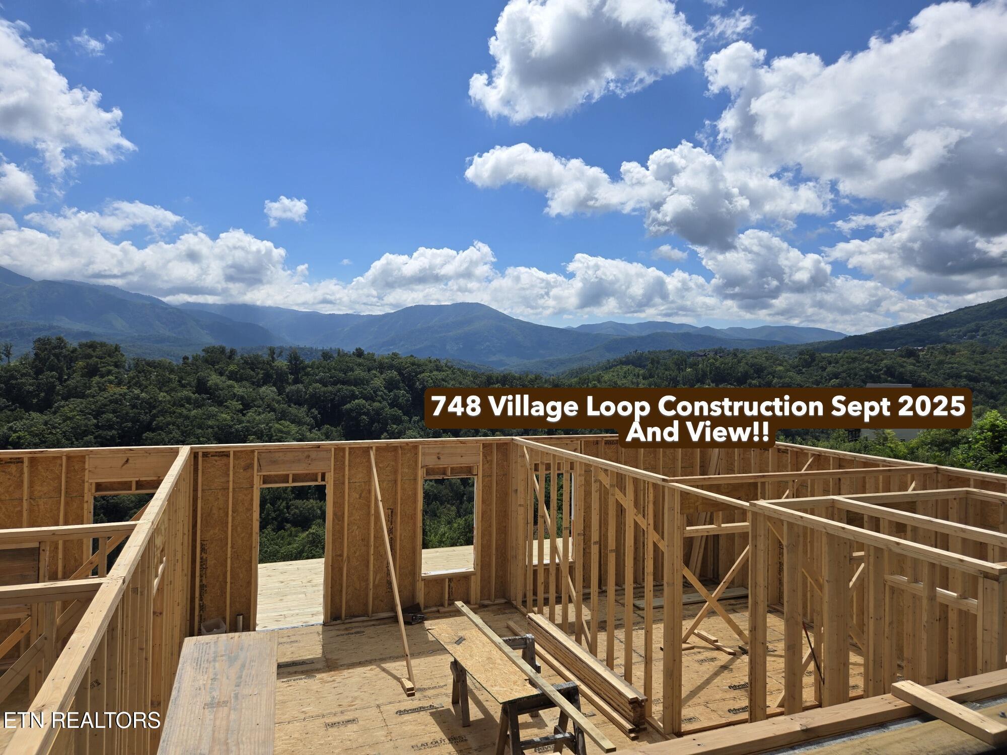 748 Village Loop Rd