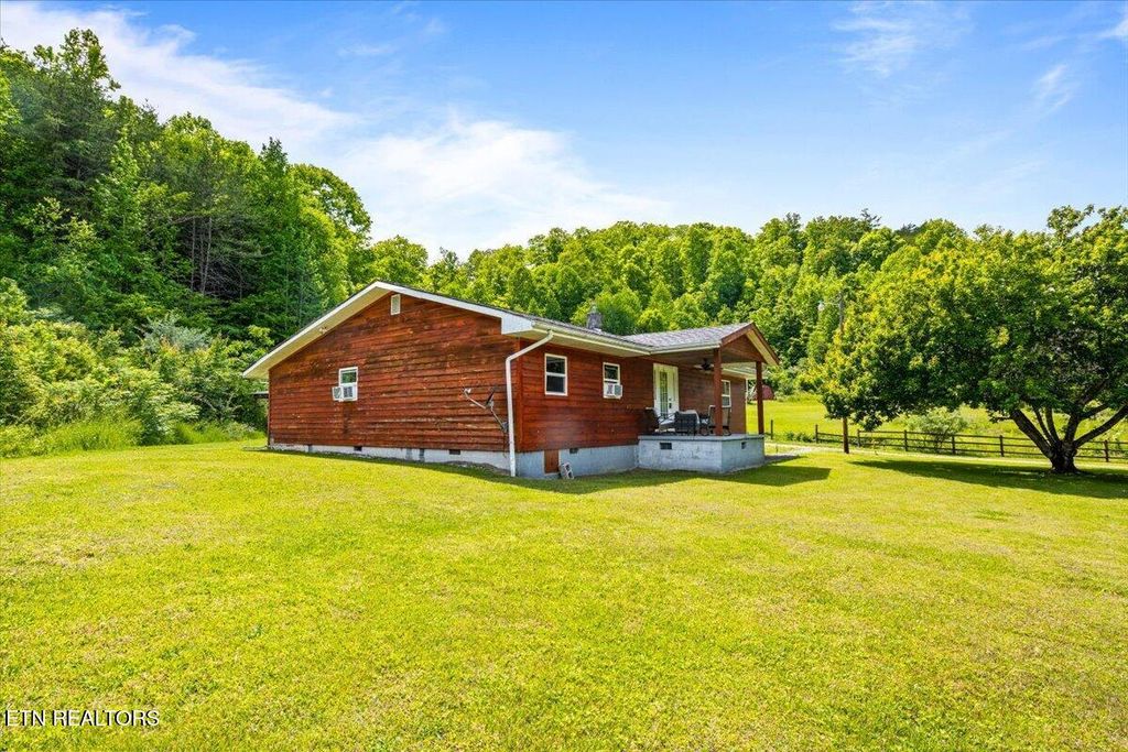 Photo of 4662 Baker Hwy, Huntsville, TN 37756 (MLS # 1340646)
