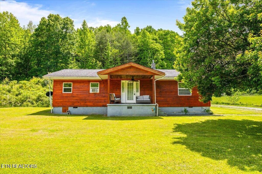 Photo of 4662 Baker Hwy, Huntsville, TN 37756 (MLS # 1340646)