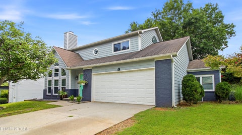 Photo of 9905 Crestline Drive, Knoxville, TN 37922 (MLS # 1349431)