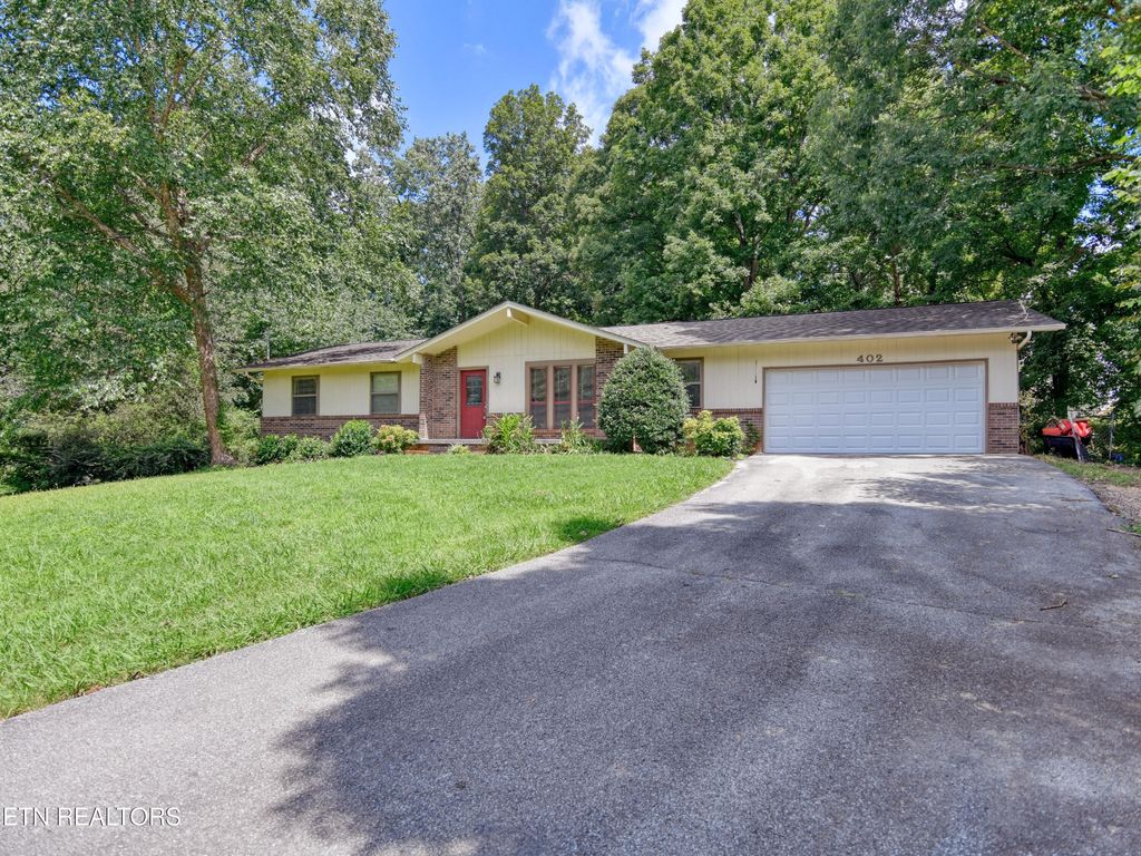 Photo of 402 Harrow Rd, Knoxville, TN 37934 (MLS # 1318596)