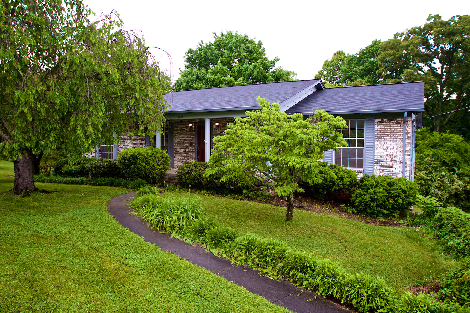 Photo 1 of 39 — 8228 Bonanza Rd, Powell, TN 37849