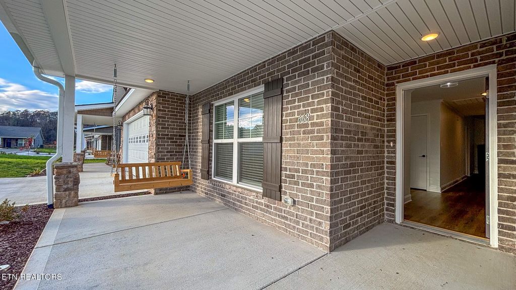 Photo of 668 Snowflower Circle, Pigeon Forge, TN 37863 (MLS # 1325082)