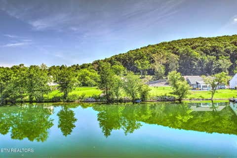 Photo of 2 Harbour Drive, Clinton, TN 37716 (MLS # 1352748)