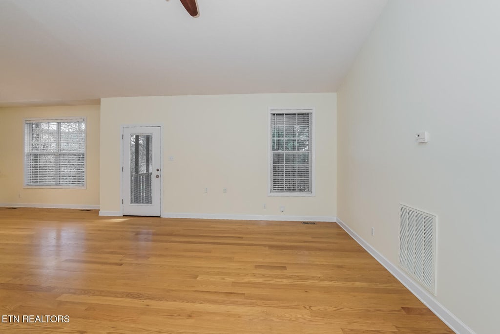 Photo of 880 Glenfield Drive, Lenoir City, TN 37771 (MLS # 1343327)