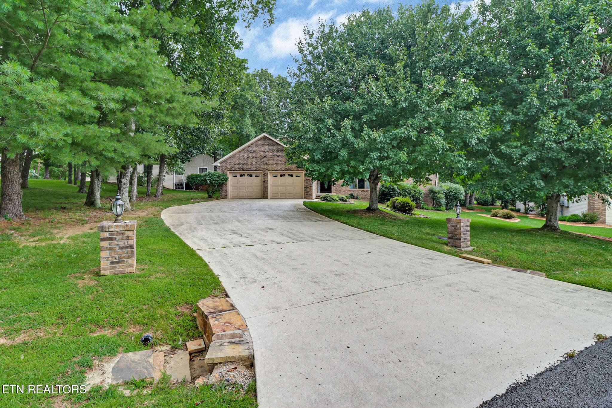 44 Walden Ridge Terrace