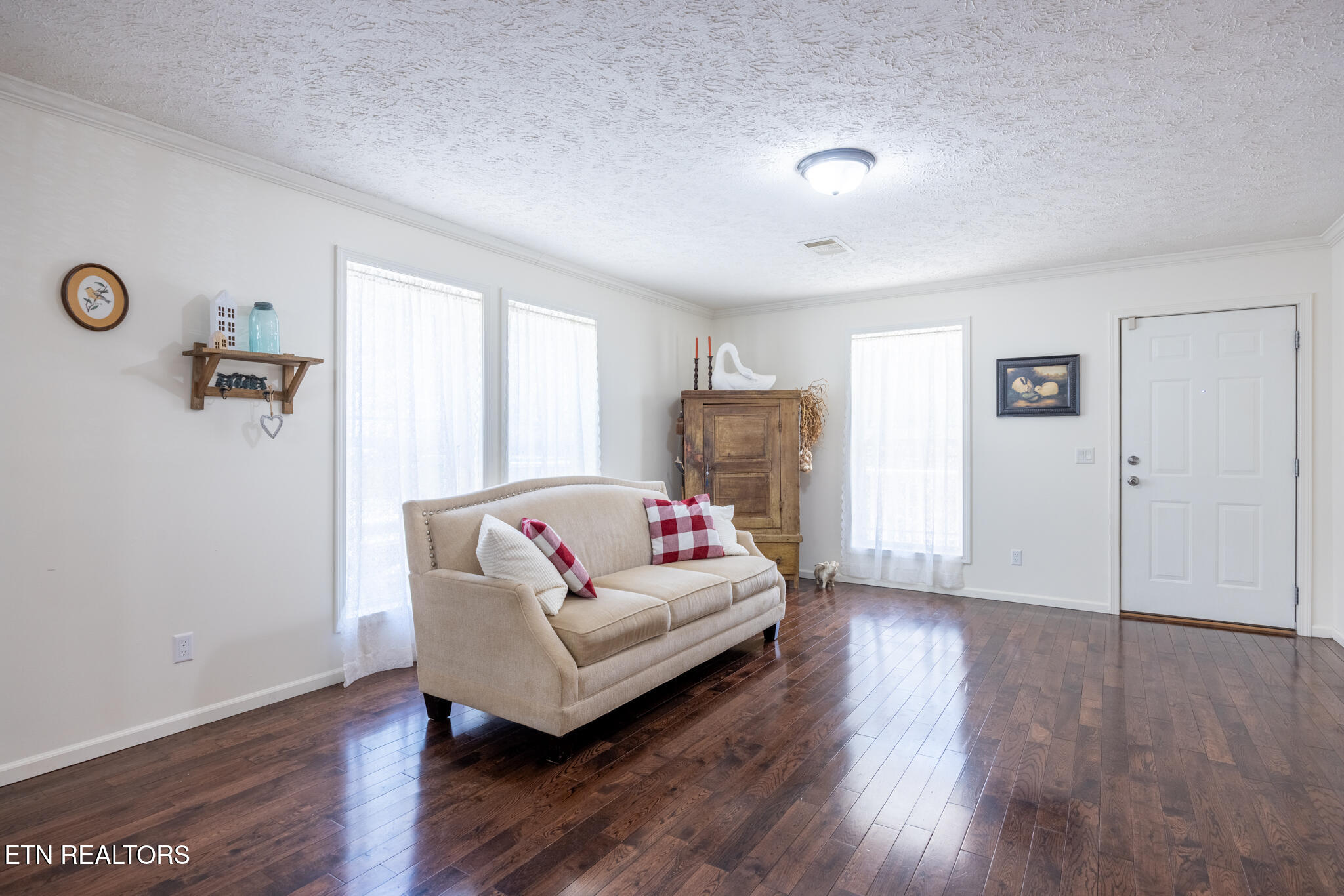 735 County Road 783