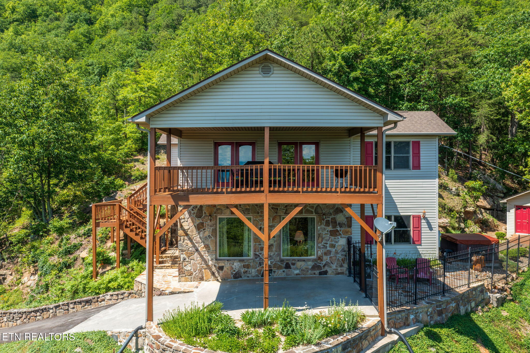 954 Pawnee Court