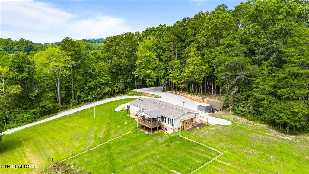 Photo of 160 Cove Hollow Rd, LaFollette, TN 37766 (MLS # 1314040)