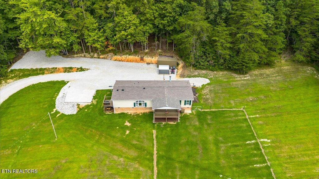 Photo of 160 Cove Hollow Rd, LaFollette, TN 37766 (MLS # 1314040)