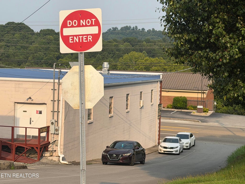 Photo of 1751 N Broad St, Tazewell, TN 37879 (MLS # 1349686)