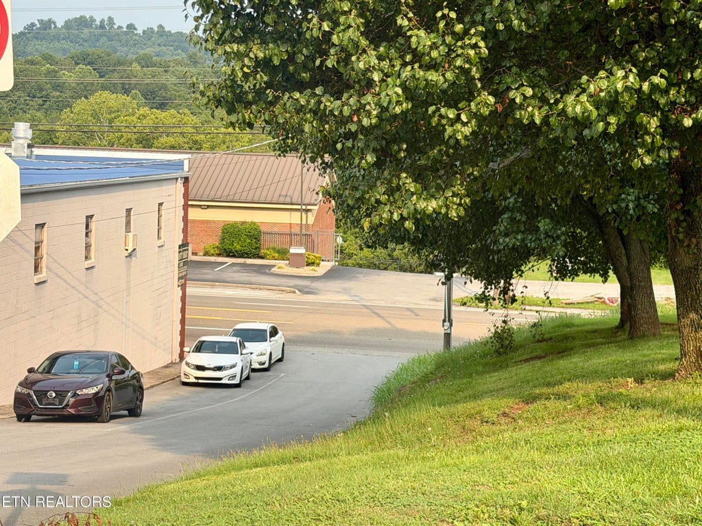 Photo of 1751 N Broad St, Tazewell, TN 37879 (MLS # 1349686)