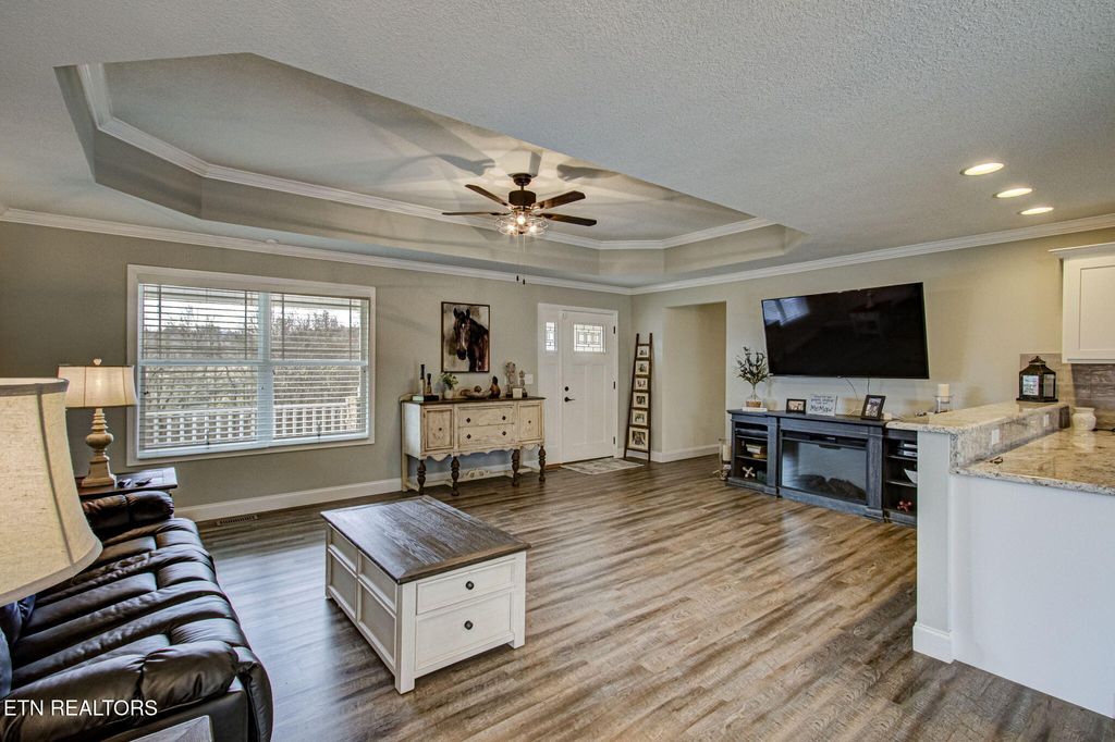 Photo of 545 Corntassel Rd, Vonore, TN 37885 (MLS # 1290407)