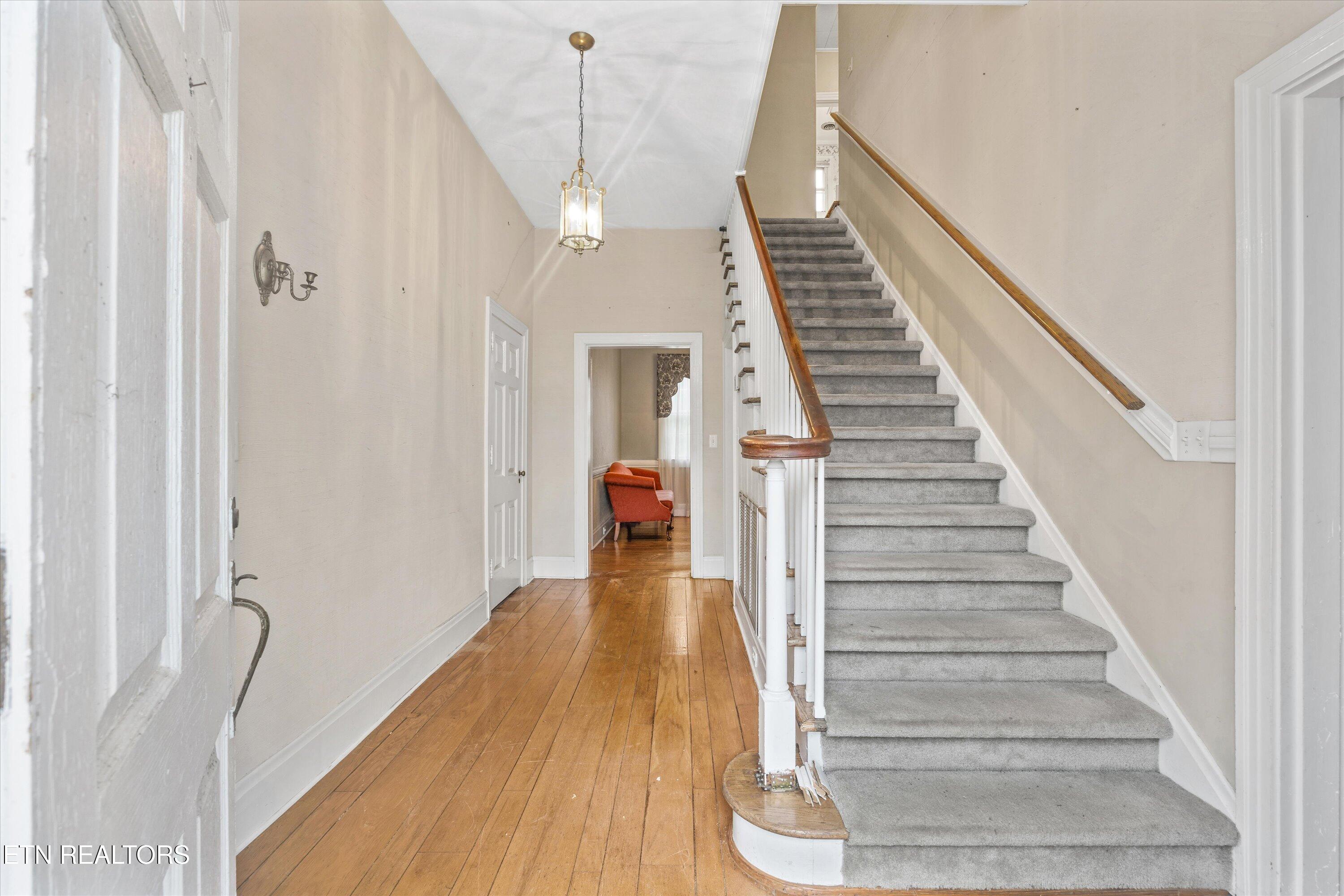 307 N Burn Rd
