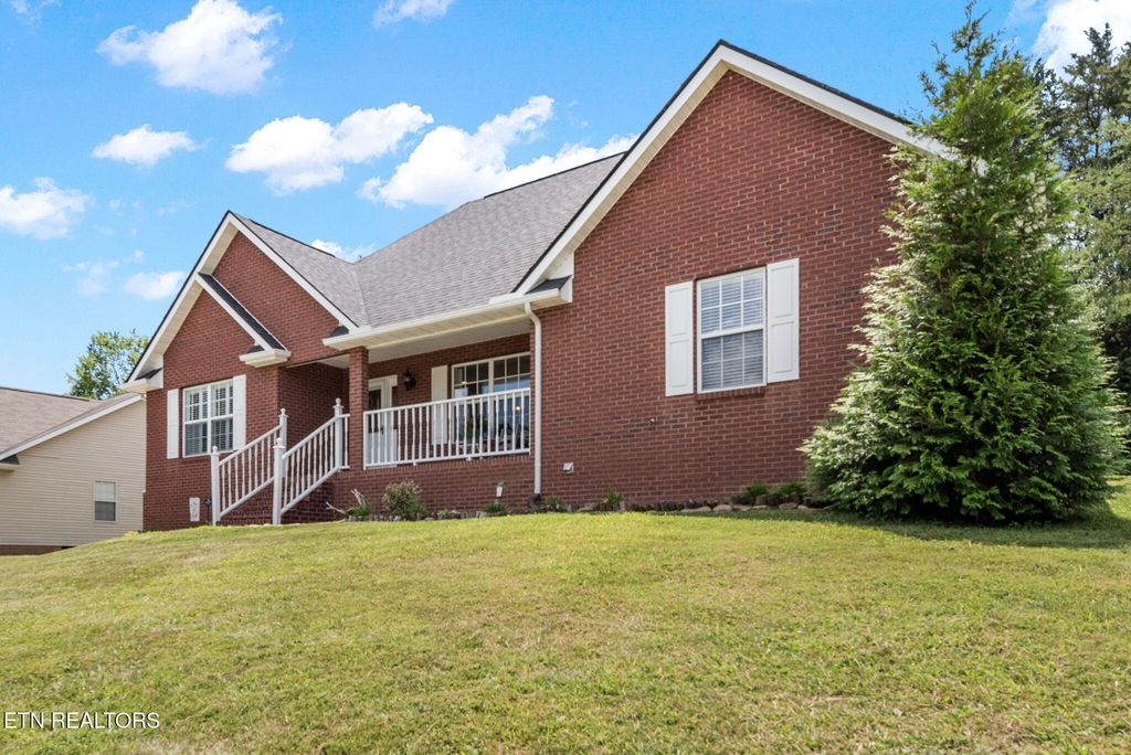 Photo of 7609 Wilderness Path Rd, Corryton, TN 37721 (MLS # 1340999)