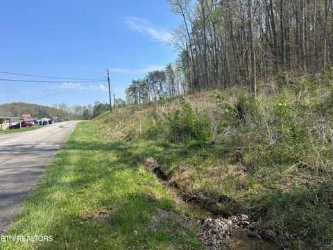 Douglas Lane Jellico TN 37762