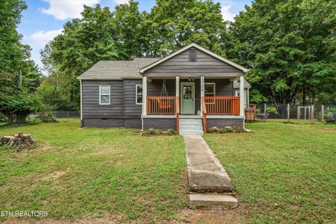 Photo of 5704 Woodale Drive, Knoxville, TN 37912 (MLS # 1356827)